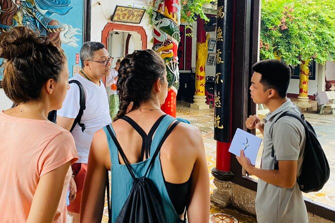 Hoi An Ancient Town Walking Tour with a Local - Cantonese Assembly Hall: where community power shows up in wood and paint