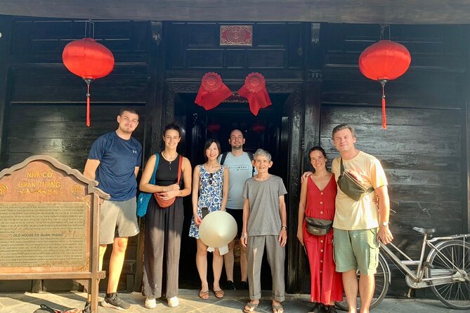 Hoi An Ancient Town Walking Tour with a Local - Hoi An Central Market ending: eat, shop, and match tastes to your new knowledge