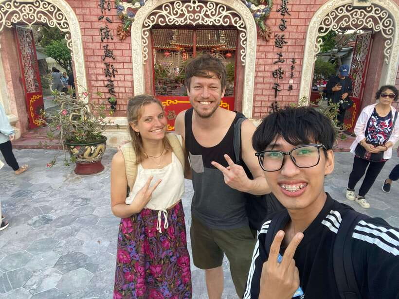 Hoi An Ancient Town - Walking Tour with Local Guide - Museum of Folk Culture: Slowing Down Without Getting Bored