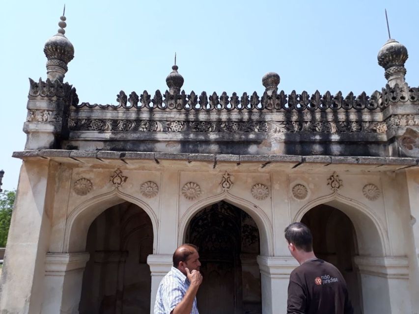 Hyderabad: Heritage Walking Tour of Old City and Charminar - Other palace stops: the pillars and the visual grammar of power