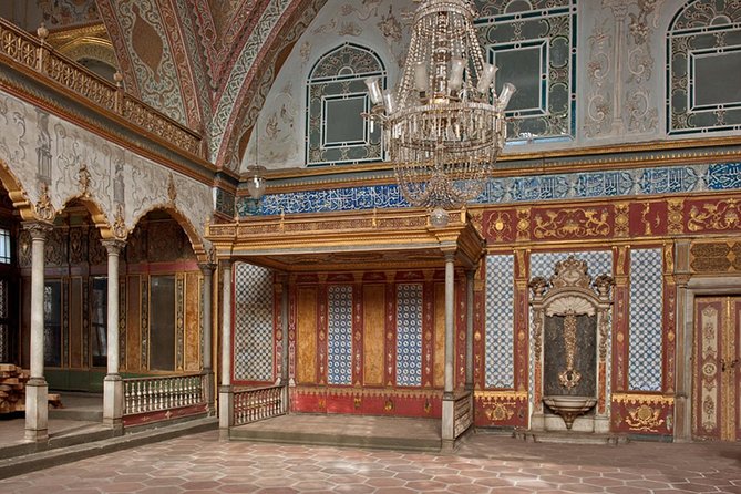 Istanbul Heritage Tour - Incl. Lunch - Grand Bazaar time: free exploration, optional presentation, and watch-outs