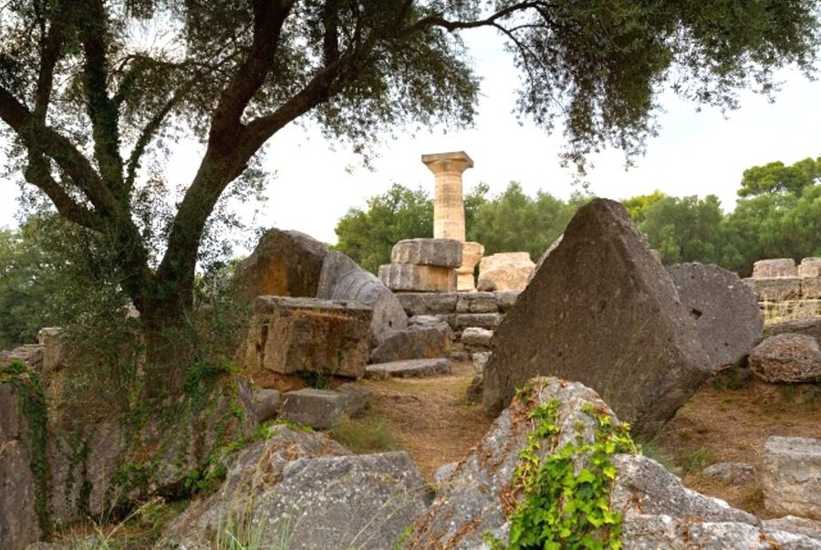 Katakolo: Ancient Olympia and Kourouta Beach Guided Tour - Small upgrades that can help: optional whisper audio and prep items