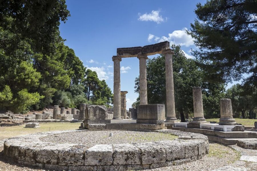 Katakolo: Ancient Olympia and Kourouta Beach Guided Tour - The bus ride gap: why the timing between Olympia and the beach matters
