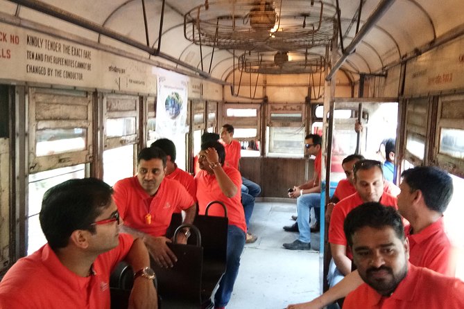Kolkata Heritage Tram Tour - Lower Circular Road Cemetery: a stop that slows your pace
