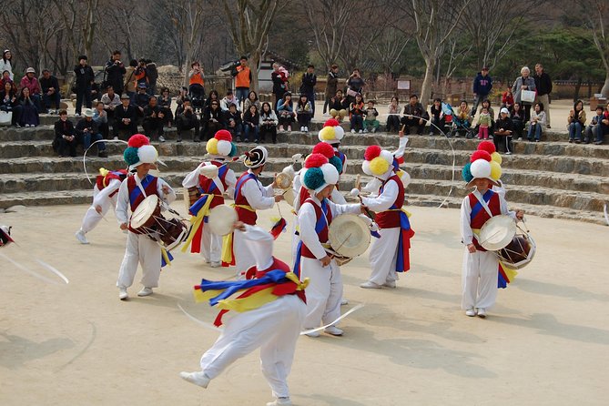 Korean Heritage Tour: Palaces and Villages of Seoul Including Gyeongbokgung Palace - Lunch in a Korean restaurant: included and worth planning around