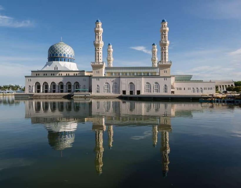 Kota Kinabalu City Tour: Culture & Heritage tour with Lunch - Kinabalu Tower: the administrative heart of the state
