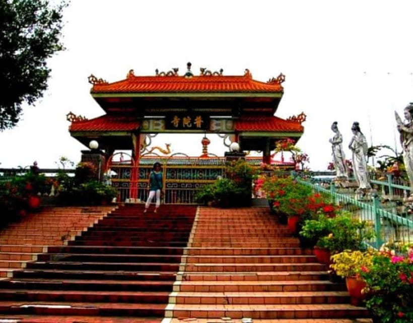 Kota Kinabalu City Tour: Culture & Heritage tour with Lunch - Anjung Kinabalu Market and Padang Merdeka: street life and independence in one route