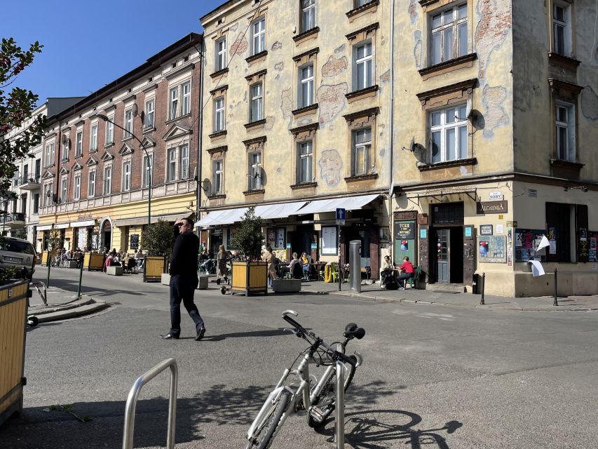 Krakow: Kazimierz District Jewish Heritage Tour - Key things you’ll notice on this Kazimierz tour