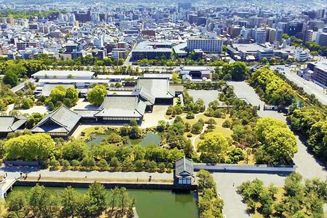 Kyoto: Nijo Castle World Heritage Guided Tour with Admission - Palace etiquette: shoes off and socks on