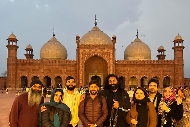 Lahore Heritage and Sightseeing Guided Tour - Badshahi Mosque: Scale You Notice in Person