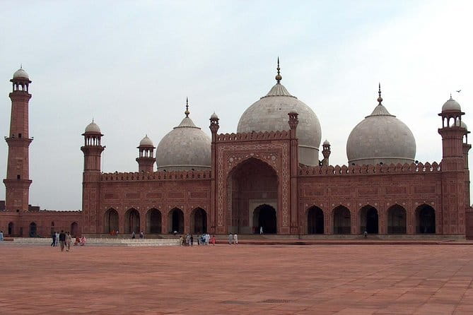 Lahore Heritage in a Day - Gali Surjan Singh: the restored lane experience