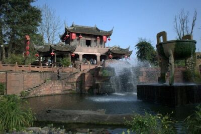 Leshan Giant Buddha and Huanglongxi Ancient Town Day Trip - River cruise vs climbing: your view depends on conditions