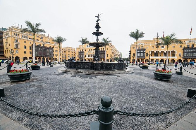 Lima's Vibrant Heritage: Exploring the City's Landmarks Half-day - The Love Park stop is more than a pretty postcard