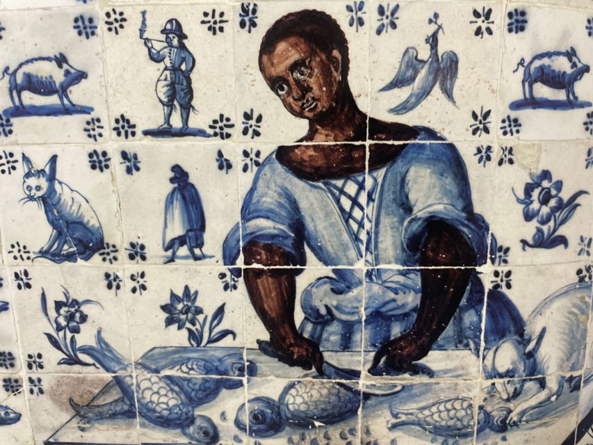 Lisbon: African History and Heritage Walking Tour - Campo das Cebolas and the old port: where slavery reached Europe