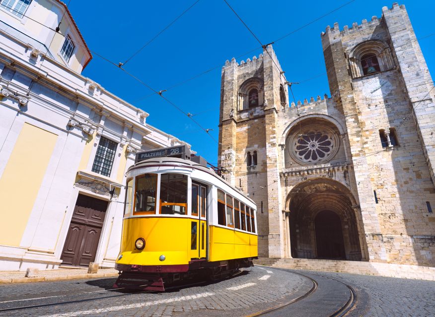 Lisbon: Historical Tour on a Tukxi - Landmark moments: Sé Cathedral, National Pantheon, and São Vicente de Fora