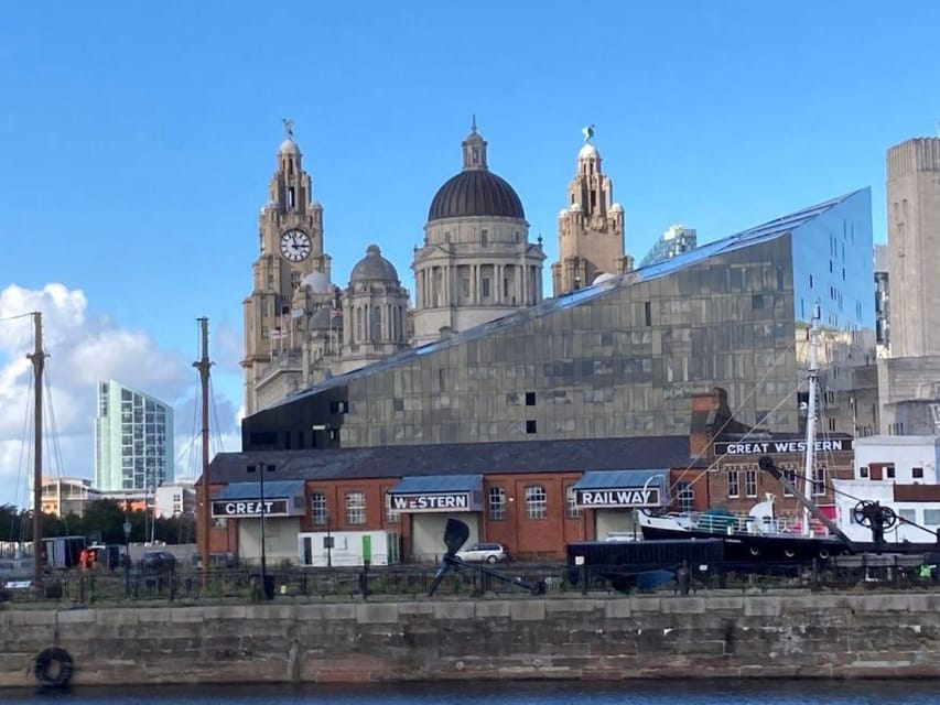 Liverpool: Heritage, History & Culture Guided Walking Tour - Town Hall and the 1500s predecessor thread