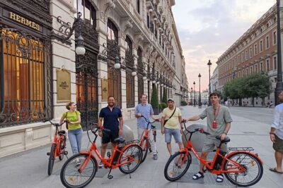 Madrid 2.5 Hour Historical Tour by Bike or E Bike - Meeting Point at Carrera de San Francisco: The Tour Starts Easy