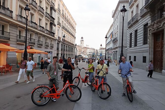 Madrid 2.5 Hour Historical Tour by Bike or E Bike - Neptune Fountain at Cánovas Square and a Quick-Enough Prado Moment