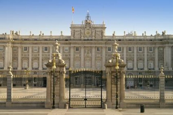Madrid Historical Tour with Local Guide in Eco Tuk Tuk Private - Quick hits before you hop on