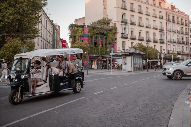 Madrid Historical Tour with Local Guide in Eco Tuk Tuk Private - Why this Madrid ride works so well on day one