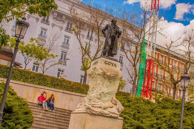 Madrid: Prado Museum and El Retiro Park Guided Tour - Meeting at Puerta de Alcalá: start point and first momentum