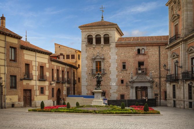 Madrid Tapas & Drinks: A Small Group Culinary Adventure - Key takeaways before you go