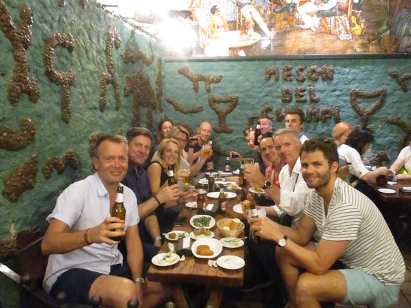 Madrid Tapas & Drinks: A Small Group Culinary Adventure - Plaza Mayor and Calle Mayor: the iconic stops that make your map click