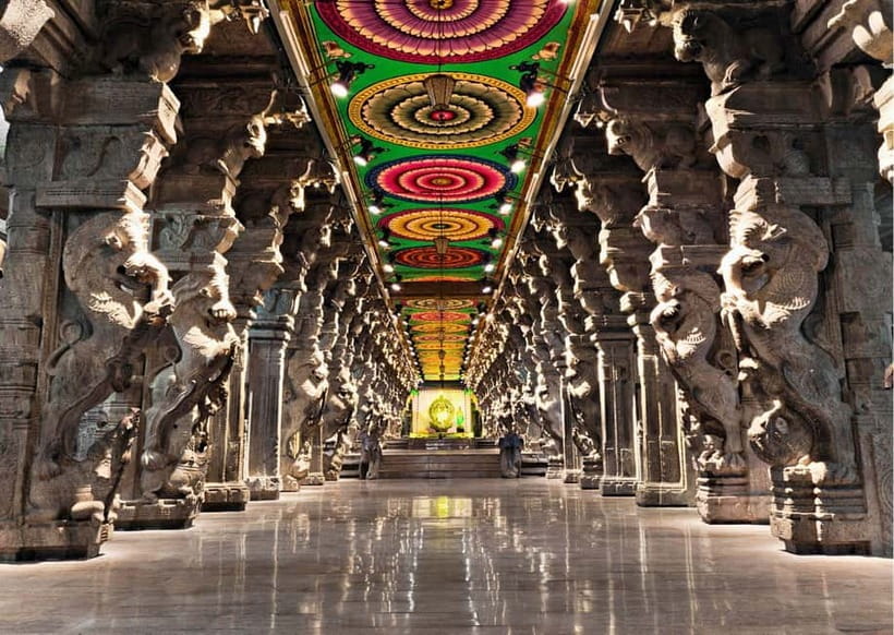 Madurai: Heritage & Cultural Trails Guided Walking Tour - Getting Your Bearings at St Mary’s Cathedral