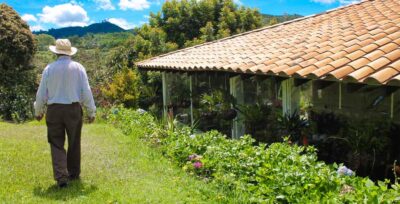 Medellín: Flower Farm & Silletero History Tour - Getting out of Medellín fast: the quick countryside ride