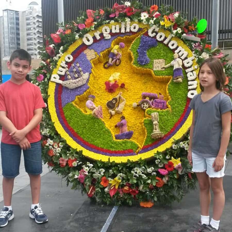 Medellín: Flower Farm & Silletero History Tour - The sweet-tooth factor: pastries and a courtesy drink