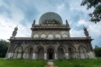 Mesmerising Hyderabad Heritage Cultural Tour with Ethnic lunch - Morning Viewpoints and Golconda Fort’s Defense Thinking