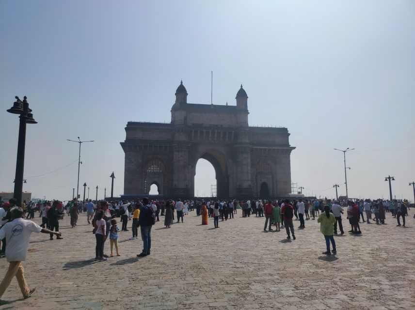 Mumbai: South Mumbai Heritage Walking Guided Tour - Kala Ghoda: The Art District Crescent You Can Walk Through Slowly