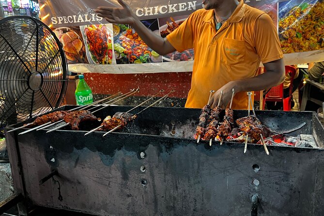 Mumbai Street Food & Bazaar Tour with Local Transport - Bhuleshwar Bazaar and Chira Bazaar: Market Lanes That Taste Like Mumbai