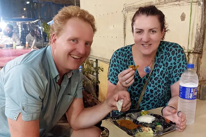 Mumbai Street Food & Bazaar Tour with Local Transport - The Short Local Train Ride: Why It’s Not Just a Ride