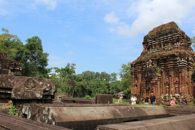 My Son Sanctuary And Hoi An Heritage Full-day Tour - The early start: pickup, transfer, and getting to My Son