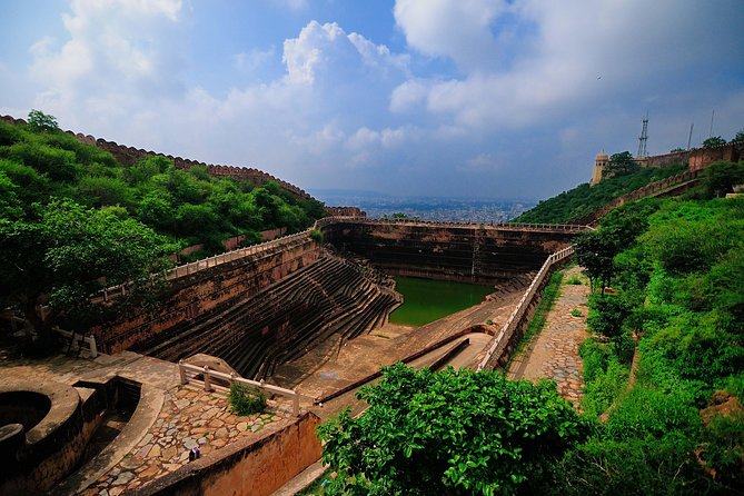 Nahargarh Water Walk - Guided 2-Hour Heritage Tour in Jaipur - Entering Nahargarh Fort’s Water Story