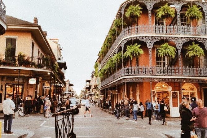 New Orleans Drunken Voodoo, Mystery, Paranormal, Supernatural and History Tour - Jackson Square Finale: Why Ending Here Feels Right