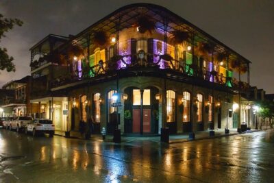 New Orleans Drunken Voodoo, Mystery, Paranormal, Supernatural and History Tour - Stop Two in the French Quarter: Bar Stops Without the Full Bar-Crawl Chaos