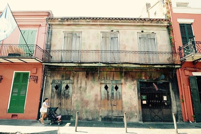 New Orleans French Quarter Walking and History Tour - Inside St. Louis Cathedral: the fire story you can see