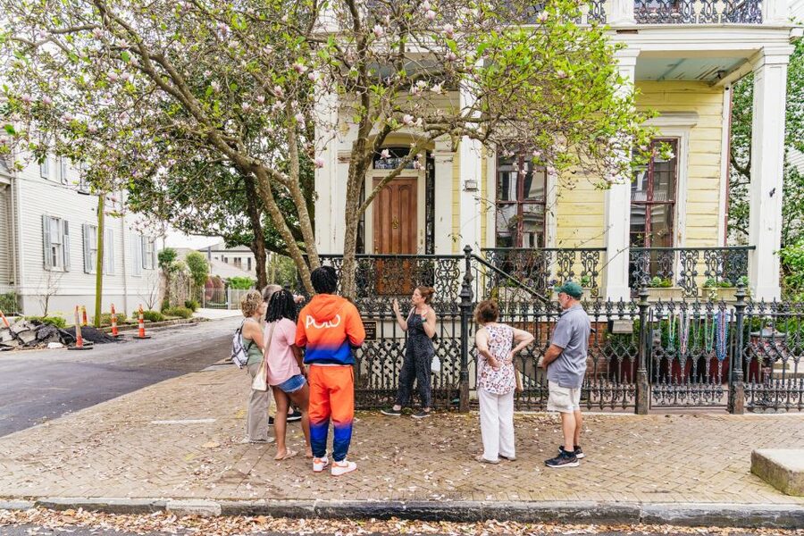 New Orleans: Garden District Food, Drinks & History Tour - First stop: Lafayette Cemetery No. 1, and why funerals matter here