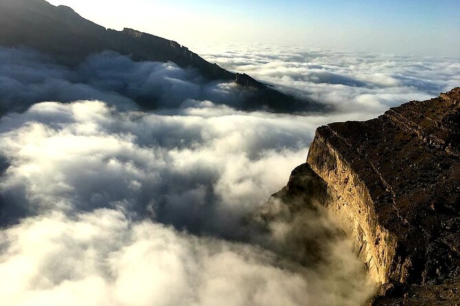 Nizwa Heritage & Jebel Shams Canyon – Private Tour from Muscat - Al Hamra and Misfah al Abryeen: Falaj Water and Old Village Patterns