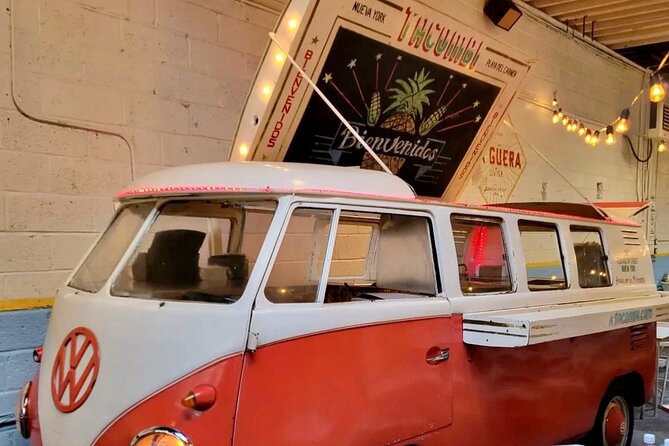 NoLita's Past and Present Food & History Tour with FNYT - Mulberry Street: The Gotti Social Club Story Outside
