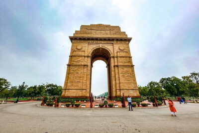 Old and New Delhi Delights Food, Culture and Heritage Tour - Meeting Point and Getting Around: Pick-Up That Saves Time