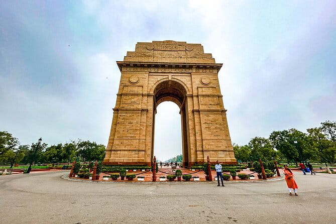 Old and New Delhi Delights Food, Culture and Heritage Tour - Meeting Point and Getting Around: Pick-Up That Saves Time