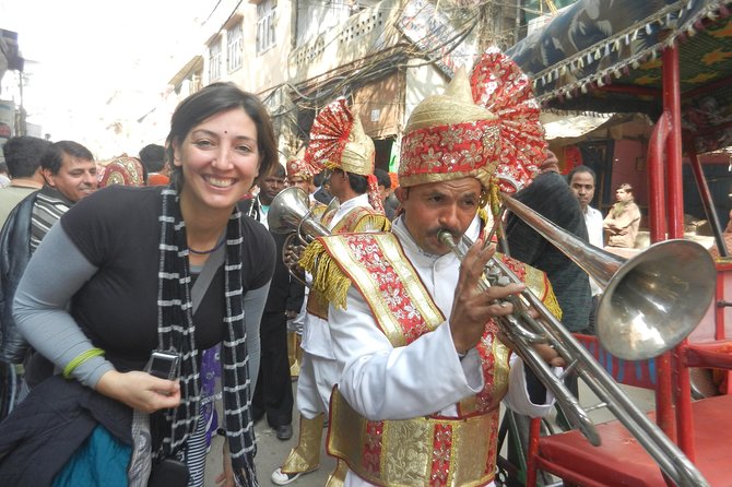Old Delhi Food, Heritage&Cultural Walk with Rickshaw ride to Masterji Kee Haveli - Walking Old Delhi Like You’re Doing It Right