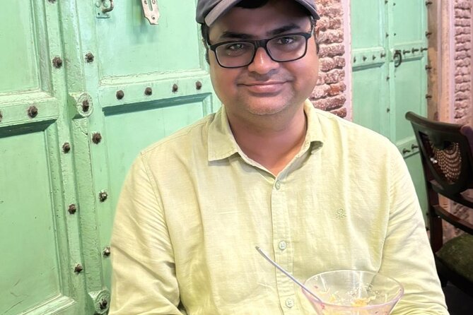 Old Delhi Heritage Walking Tour - Naughara (Nine Houses) and the Mughal Goldsmith Heritage You Might Miss Alone
