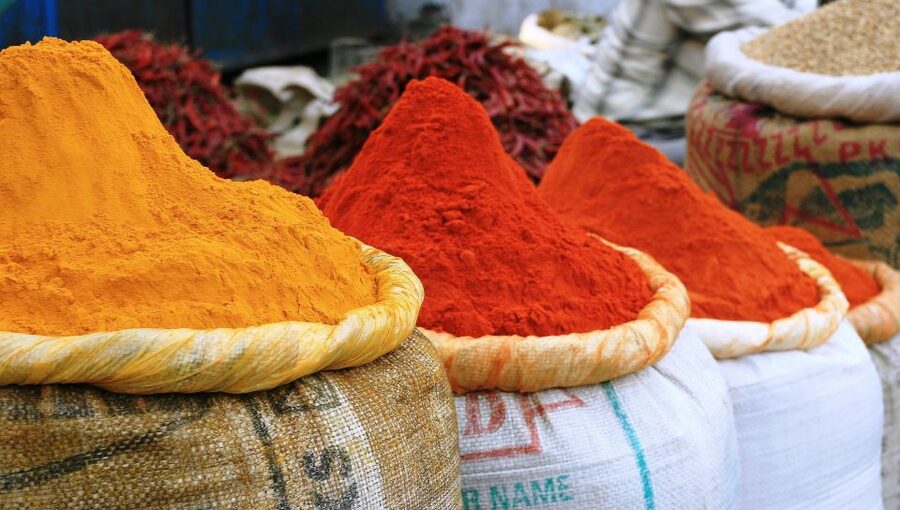 Old Delhi: Spices, Heritage and Bazaars Walking Tour - Chandni Chowk and the haveli lanes: where architecture meets commerce