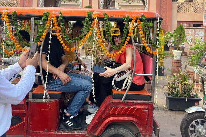 Old Delhi Walking Tour: Food, Culture & Spice Bazaars - Chandni Chowk’s Spiritual Street Mix (and How to Appreciate It)