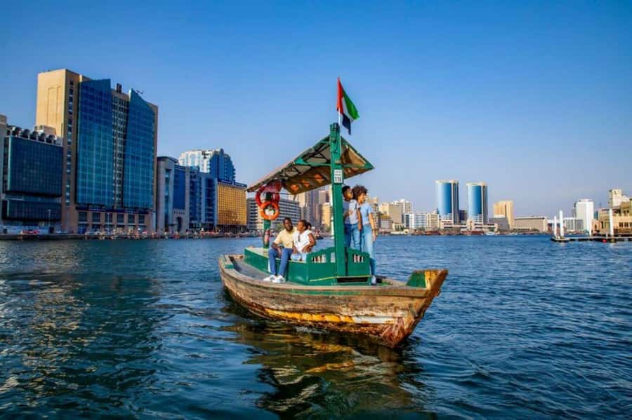 Old Dubai Heritage Tour: Souks, Mosques & more hidden gems! - Practical Tips: Dress, Shoes, and How to Avoid Awkward Moments