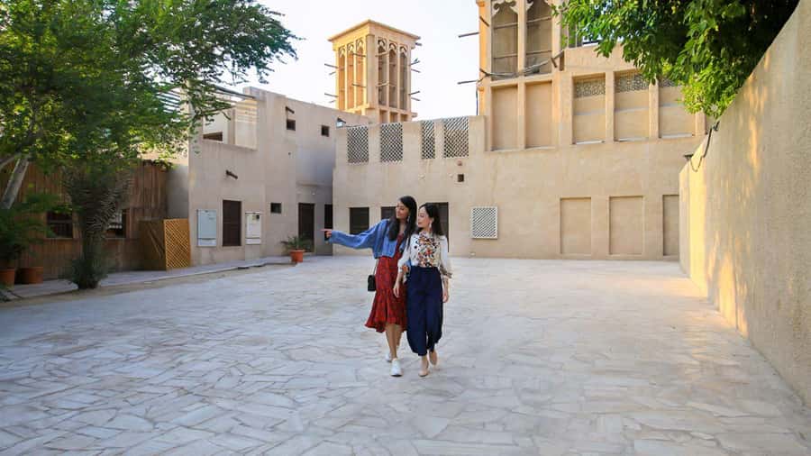 Old Dubai Heritage Tour: Souks, Mosques & more hidden gems! - Jumeirah Mosque and the Zabeel Palace Photo Stop